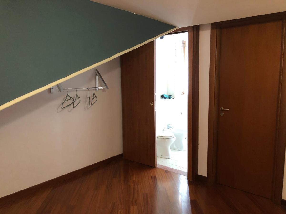 La Dimora Degli Artisti Bed & Breakfast